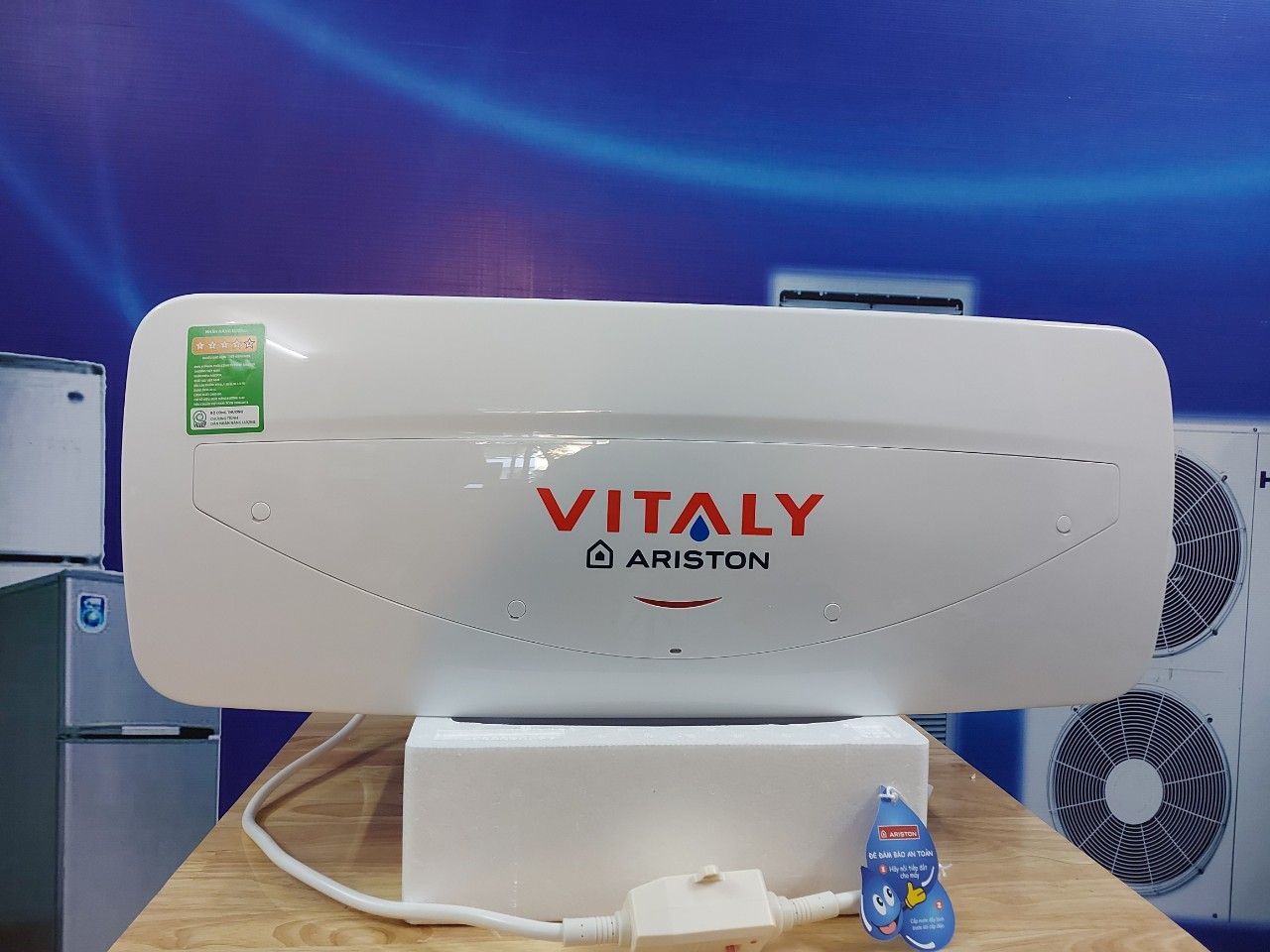 Bình Nóng Lạnh Ariston 20 lít SL vitaly 20