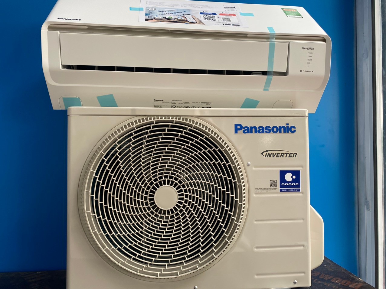 Điều Hòa Panasonic 1 Chiều 12.000BTU Inverter RU12AKH-8