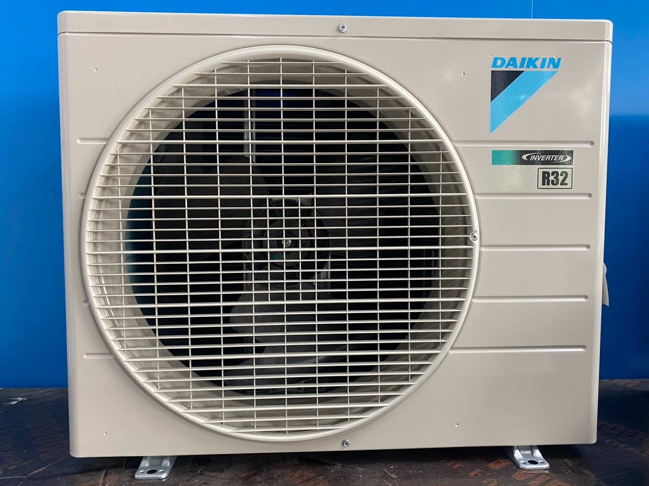 Điều hòa Daikin 1 chiều Inverter 12000 Btu FTKB35YVMV