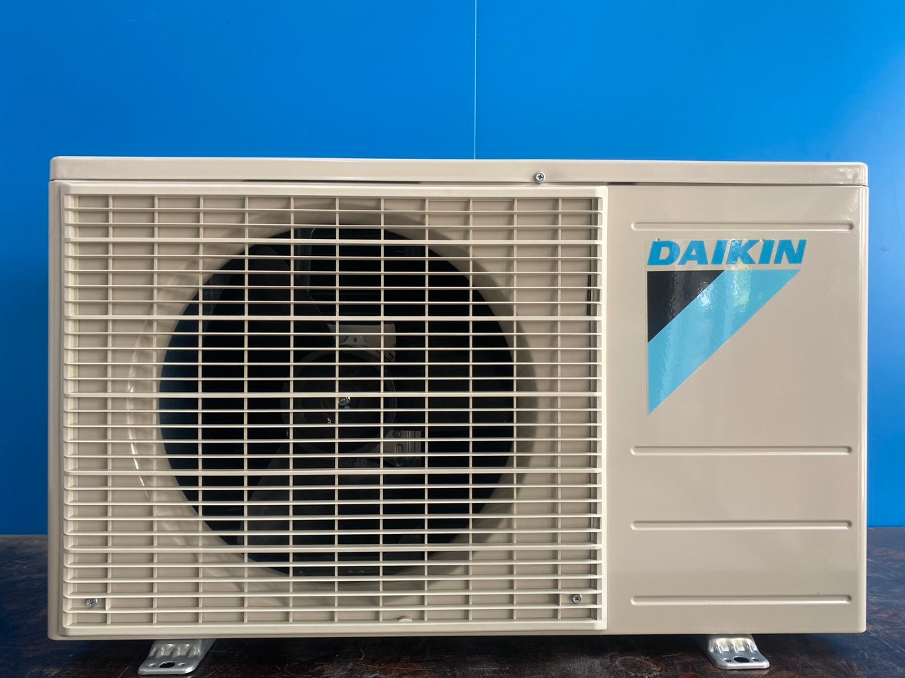 Điều hòa Daikin 12000 BTU 1 chiều FTF35XAV1V