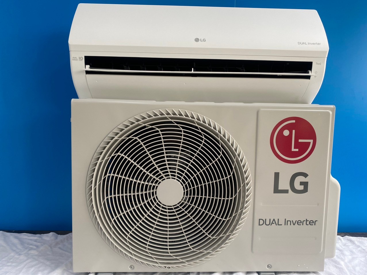 Điều hòa LG Inverter 9.000BTU V10WIN1