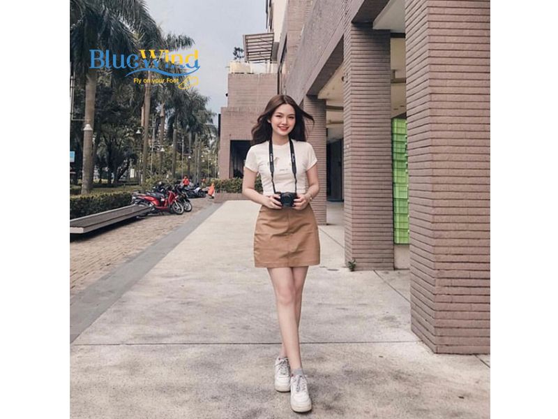 Đầm vàng phối với giày màu gì để tự tin xuống phố | ELLY - TOP 10 Thương  Hiệu Nổi Tiếng Việt Nam