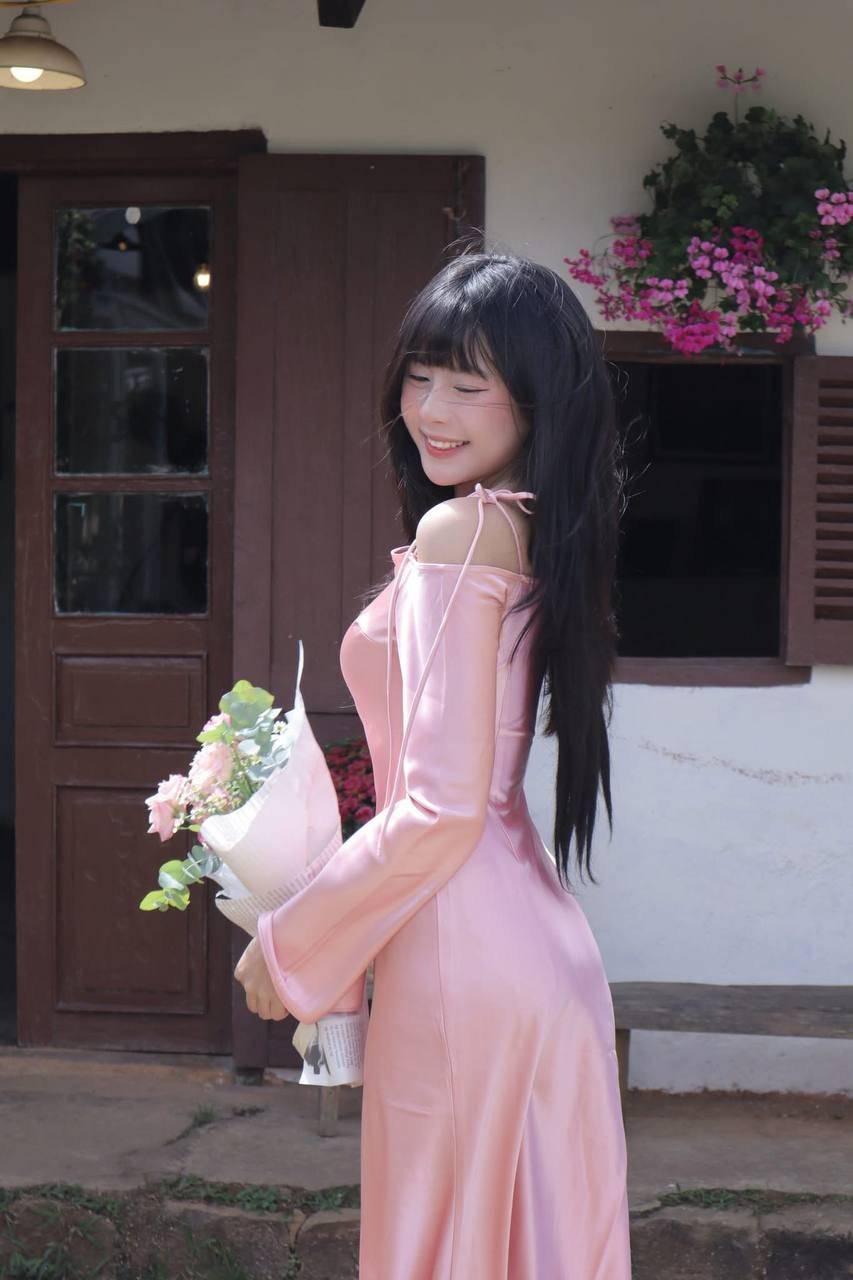 Đầm Lụa Dự Tiệc Tay Dài Trễ Vai Phối Thắt Nơ Sang Trọng