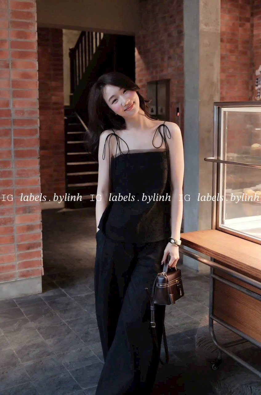 Set DOLL đen ren hoa 2s cột vai thắt nơ + quần suông TN3218
