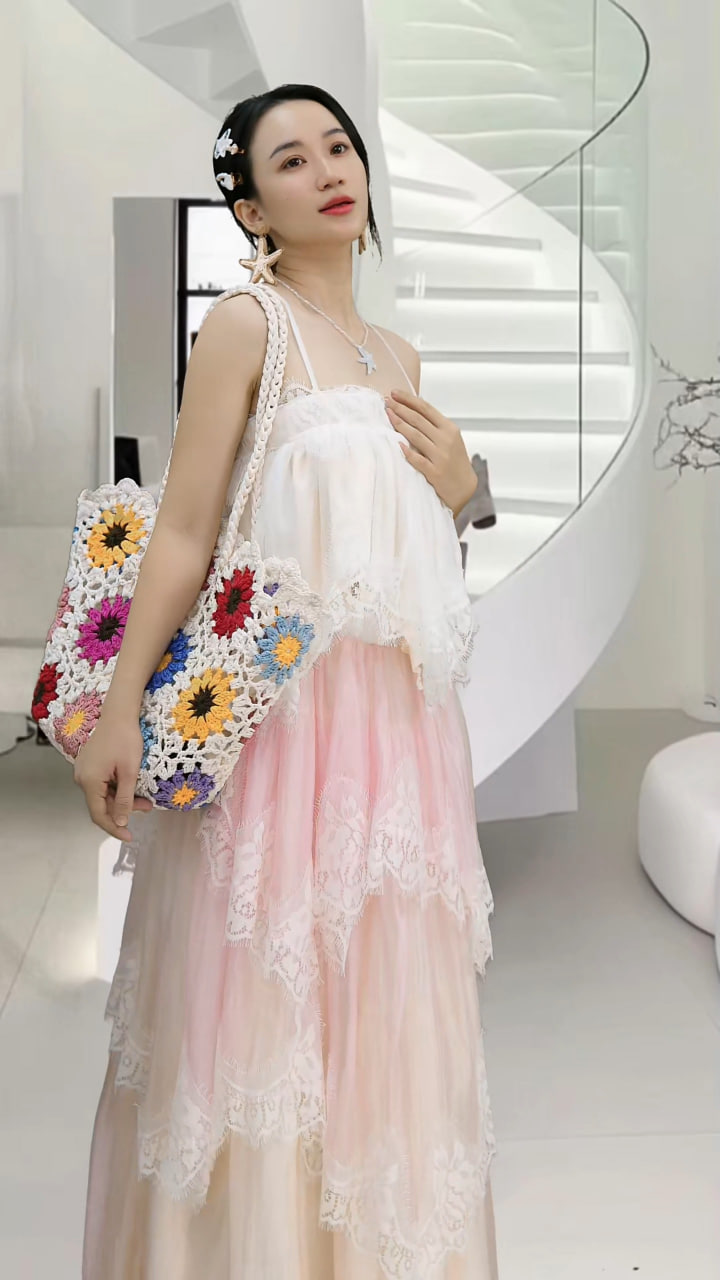 Set Gồm Áo + Chân Váy Mix Chân Ren HÀNG ĐẸP