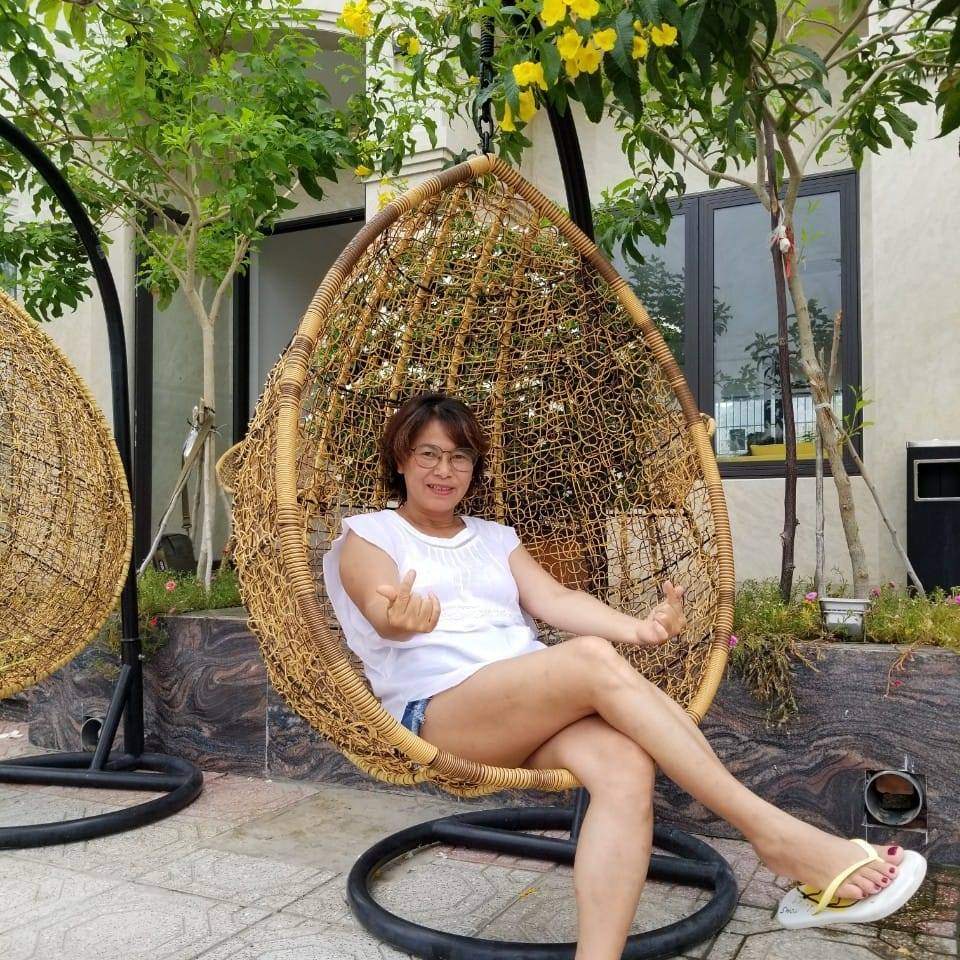 Chị Hà