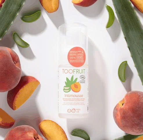 Dung dịch vệ sinh vùng kín hữu cơ cho bé 3-14 tuổi Toofruit đào - lô hội 100ml