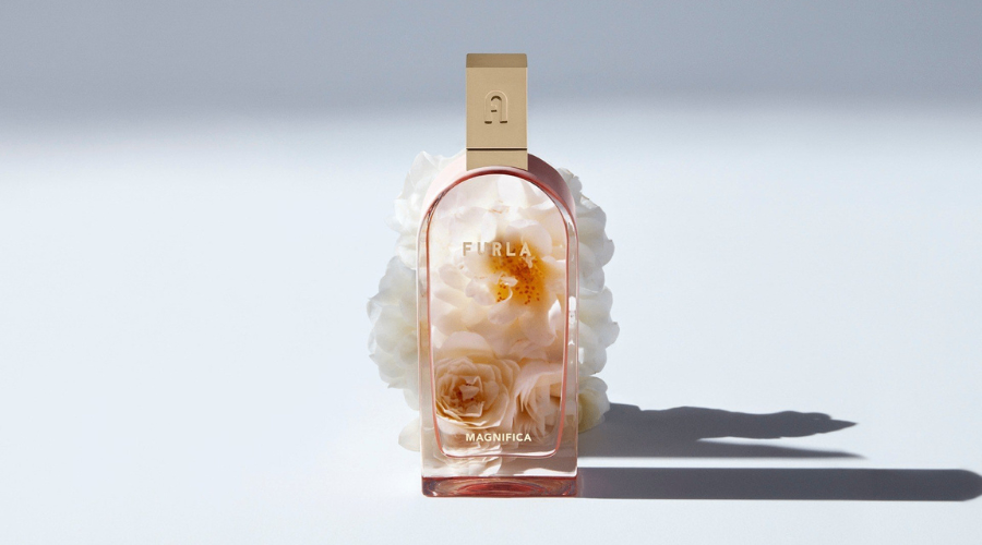 DÁNG HÌNH NÀNG THƠ MANG TÂM HỒN HIỆN ĐẠI QUA CHẾ TÁC CỦA FURLA