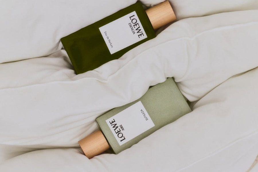 LOEWE-AIRE-SUTILEZA-KHI-SU-TINH-KHIET-TRO-THANH-DAU-AN-3.png