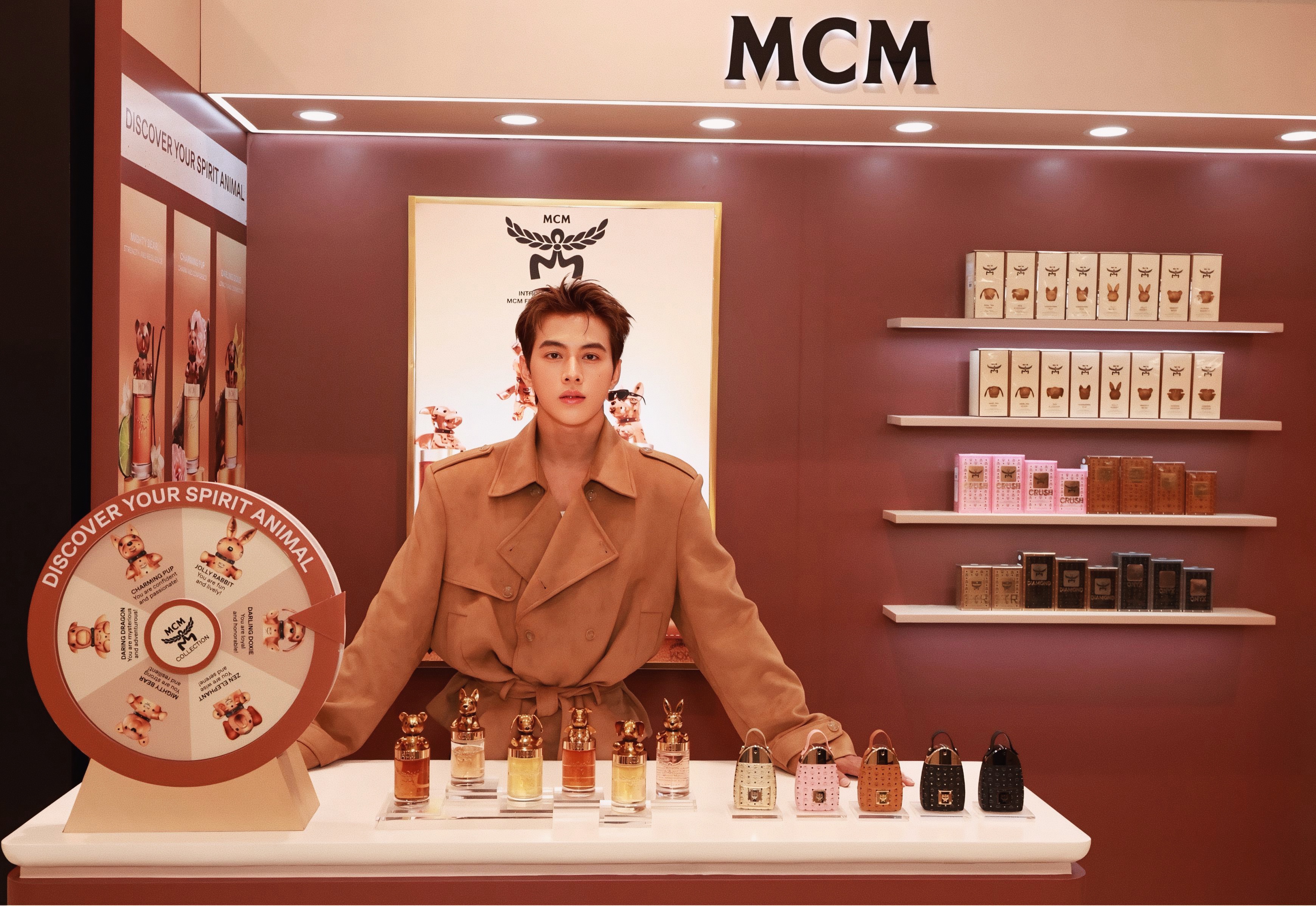 MCM-COLLECTION-TAI-TAKASHIMAYA-HANH-TRINH-KHAM-PHA-NHUNG-CA-TINH-MUI-HUONG-MOI-7.jpg