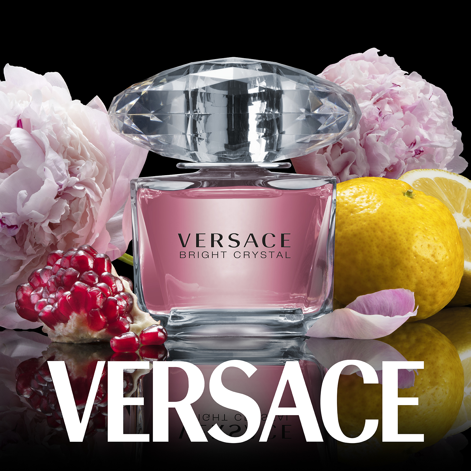 VERSACE-BRIGHT-CRYSTAL-DIEU-PHU-HOA-TRONG-TREO-CHO-MUA-HE-RUC-RO.jpg