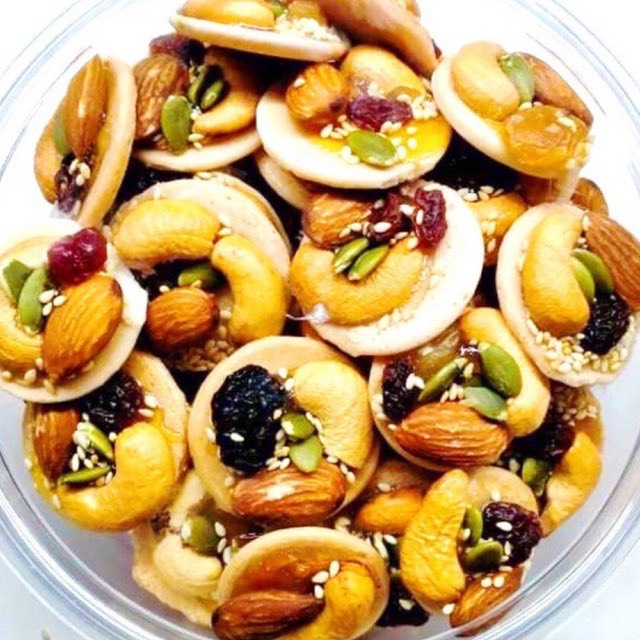 BÁNH ĐỒNG TIỀN MIX HẠT HỘP 300g