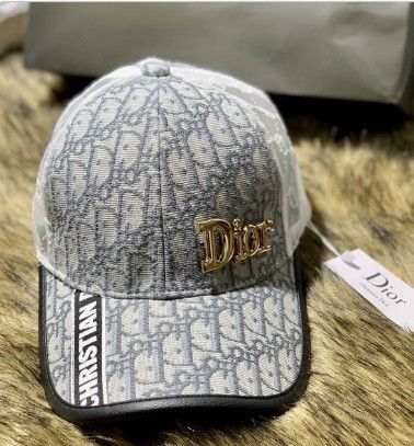 MŨ LƯỠI TRAI DIOR