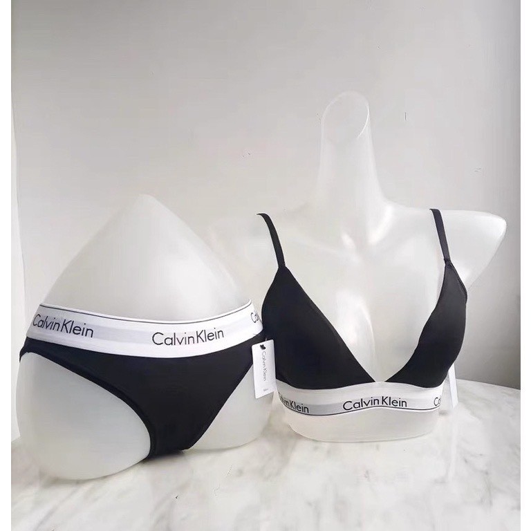 Bộ quần áo lót Calvin Klein