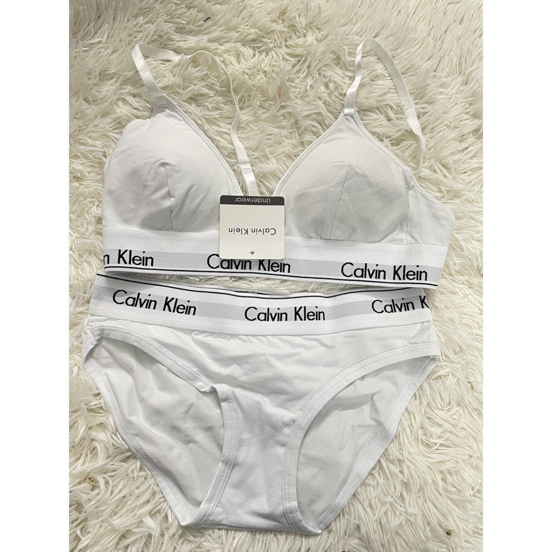 Bộ quần áo lót Calvin Klein