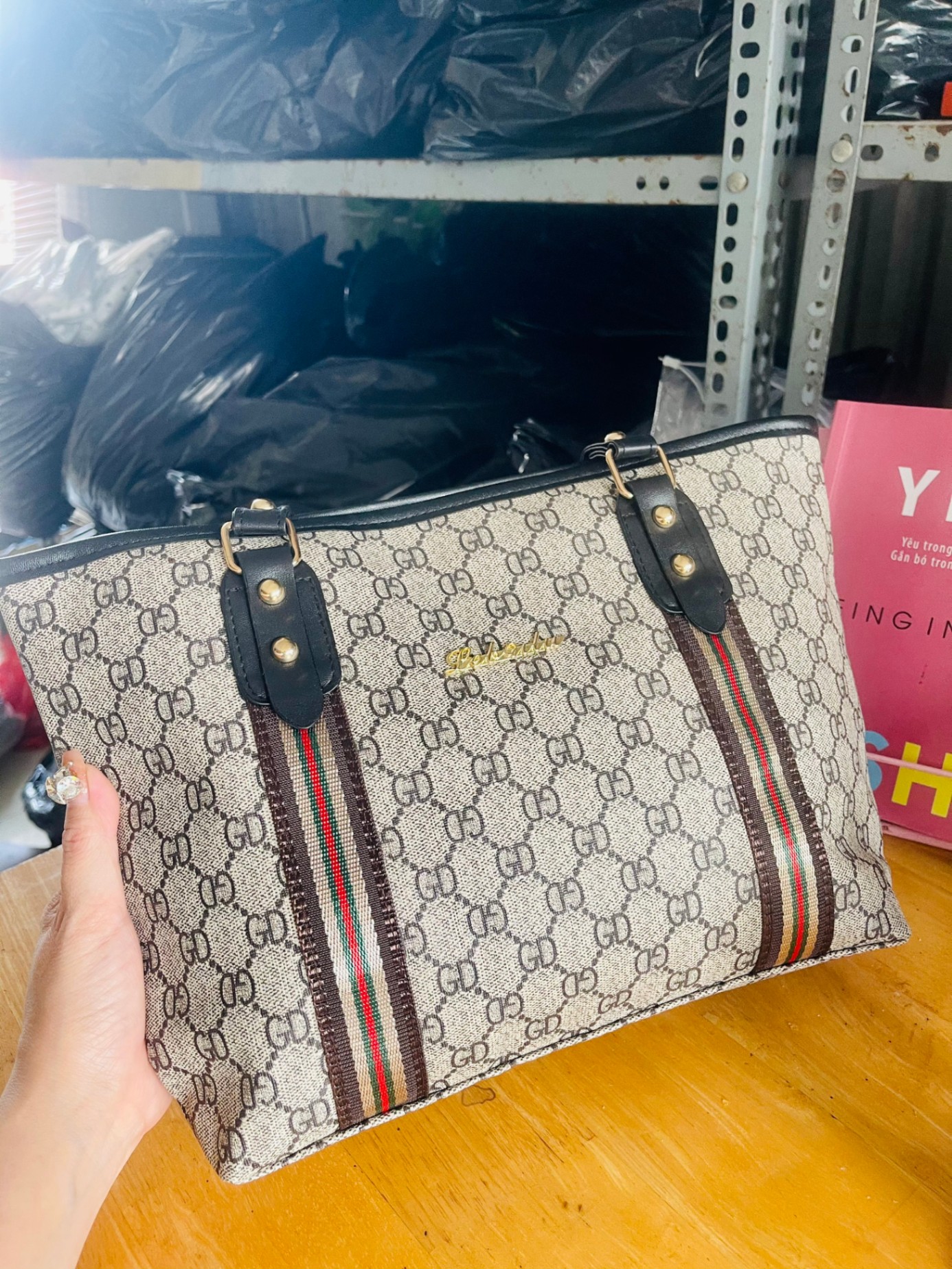 Túi xách Gucci size nhỡ