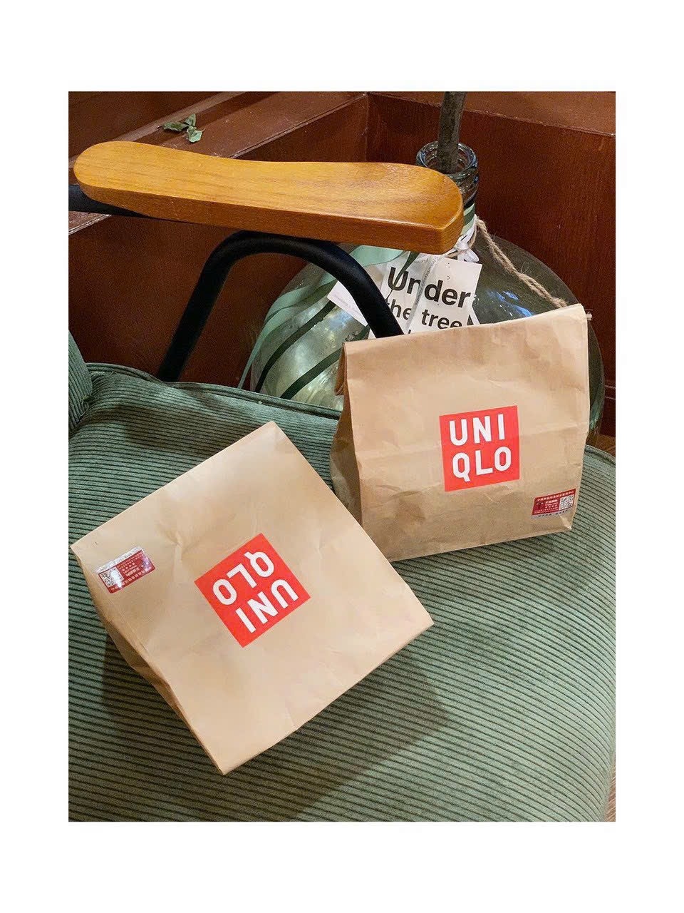 Set 5 đôi tất nữ UNIQLO kèm túi giấy