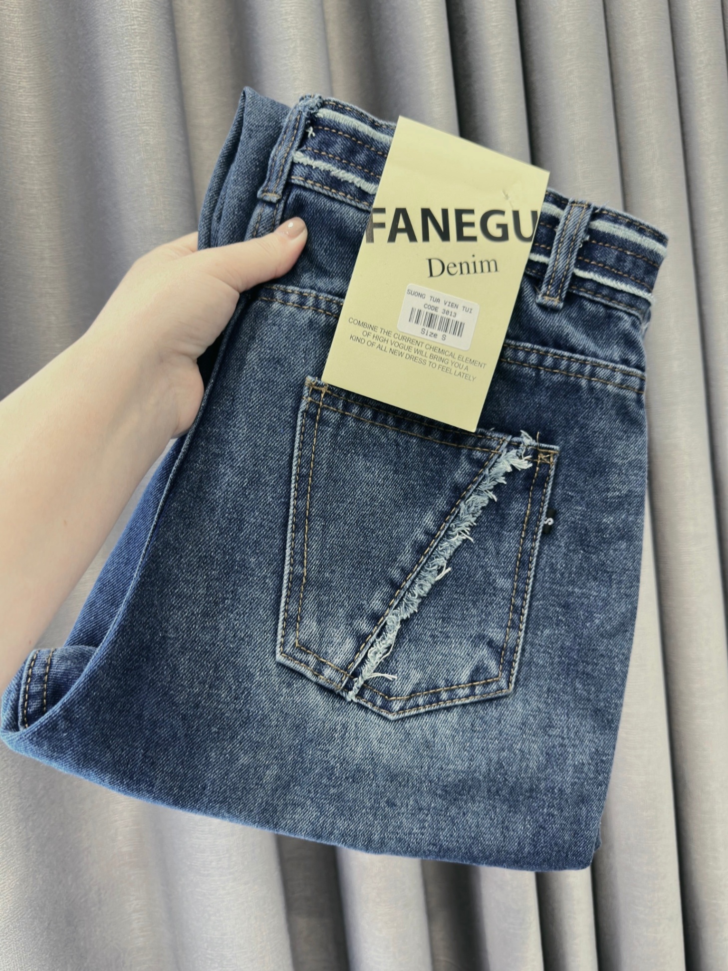 Quần Jeans suông màu xanh Mã 3013