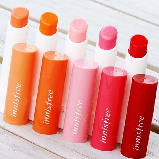 Son dưỡng Innisfree Glow Tint Lip Balm có màu 1b6