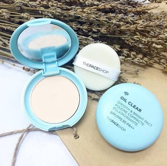 Phấn nén TFS Oil Clear Smooth Bright Pact 1b6 NEW2025