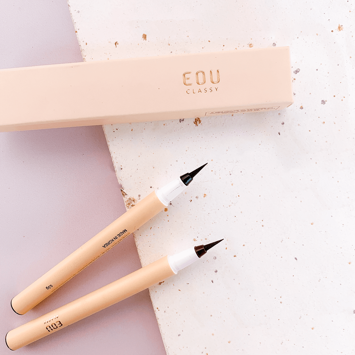 Dạ kẻ mắt EOU Classy Pen Eyeliner