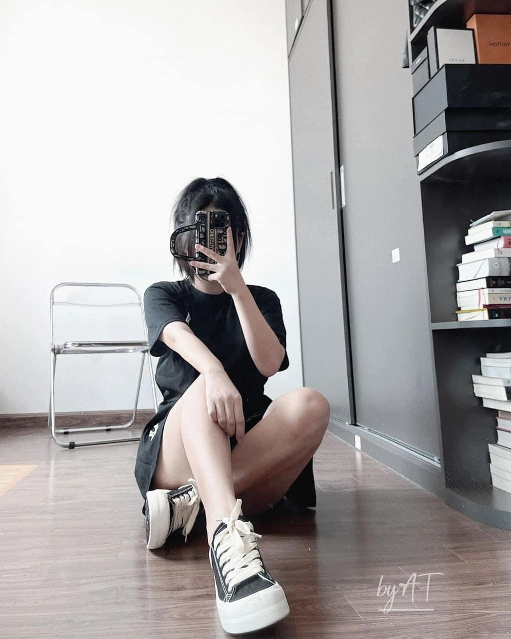 Bộ NY đen chân váy