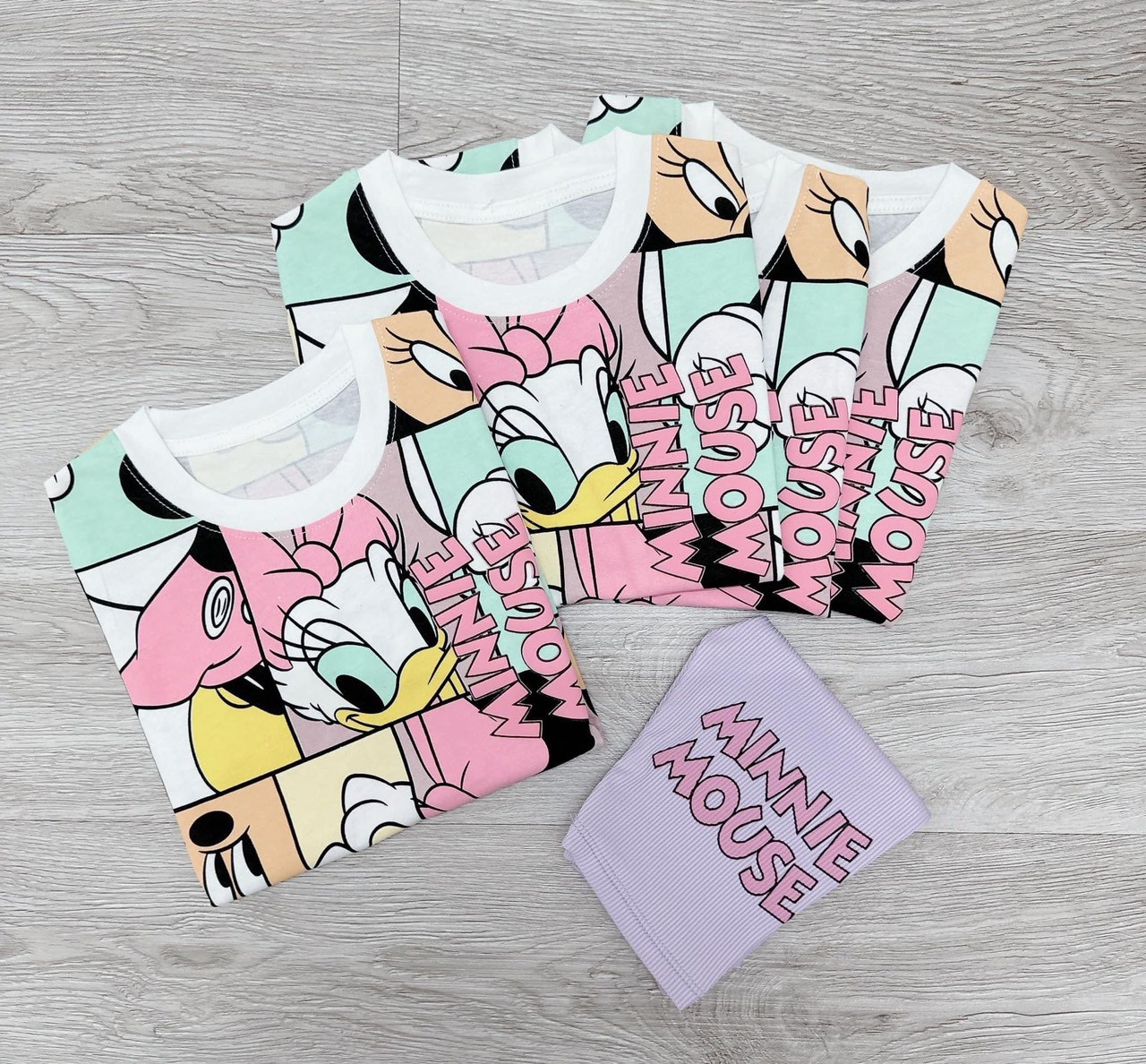 Bộ họa tiết micky vit donal cotton quần legging tăm bé gái