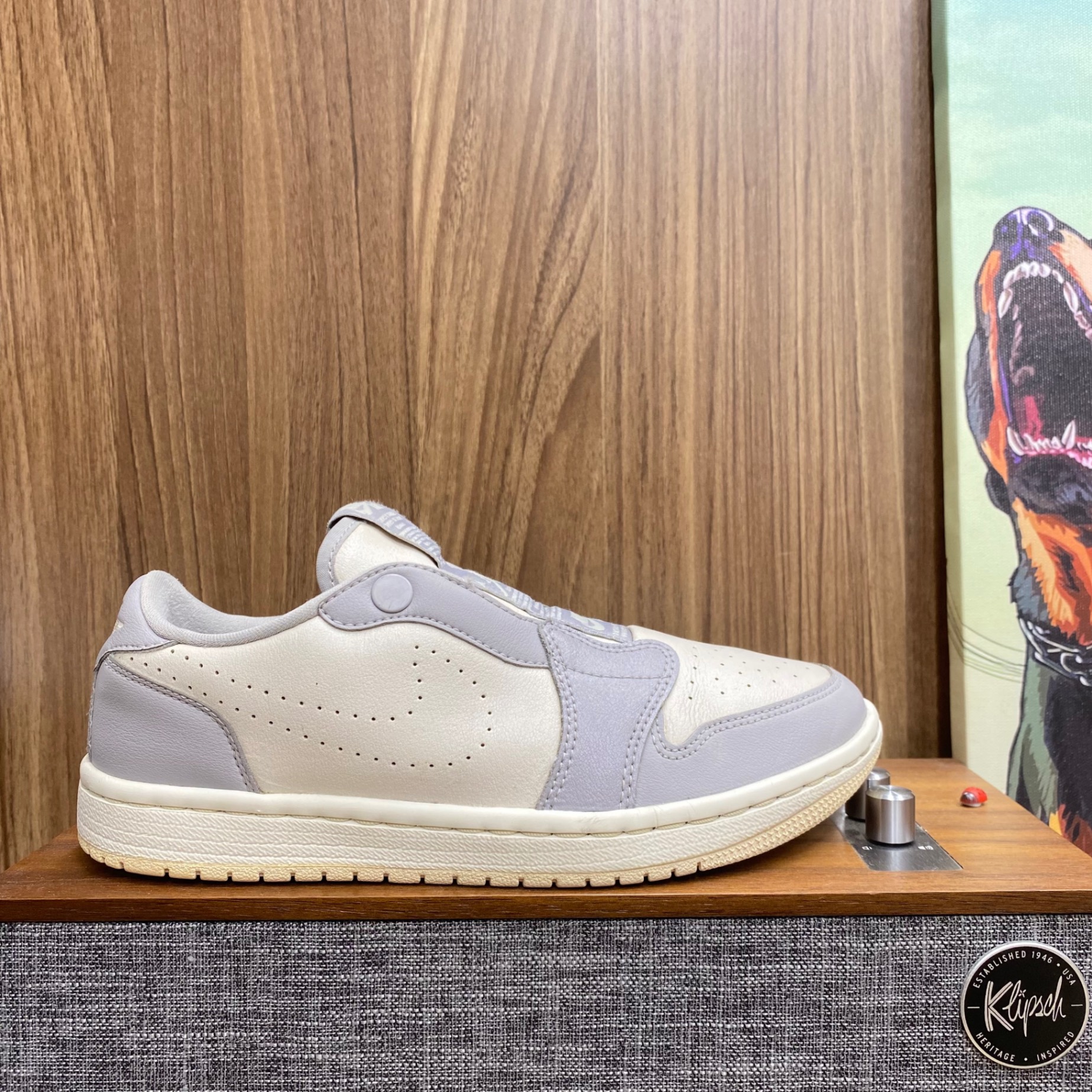 Jordan 1 Slip Atmosphere Grey size 37.5
