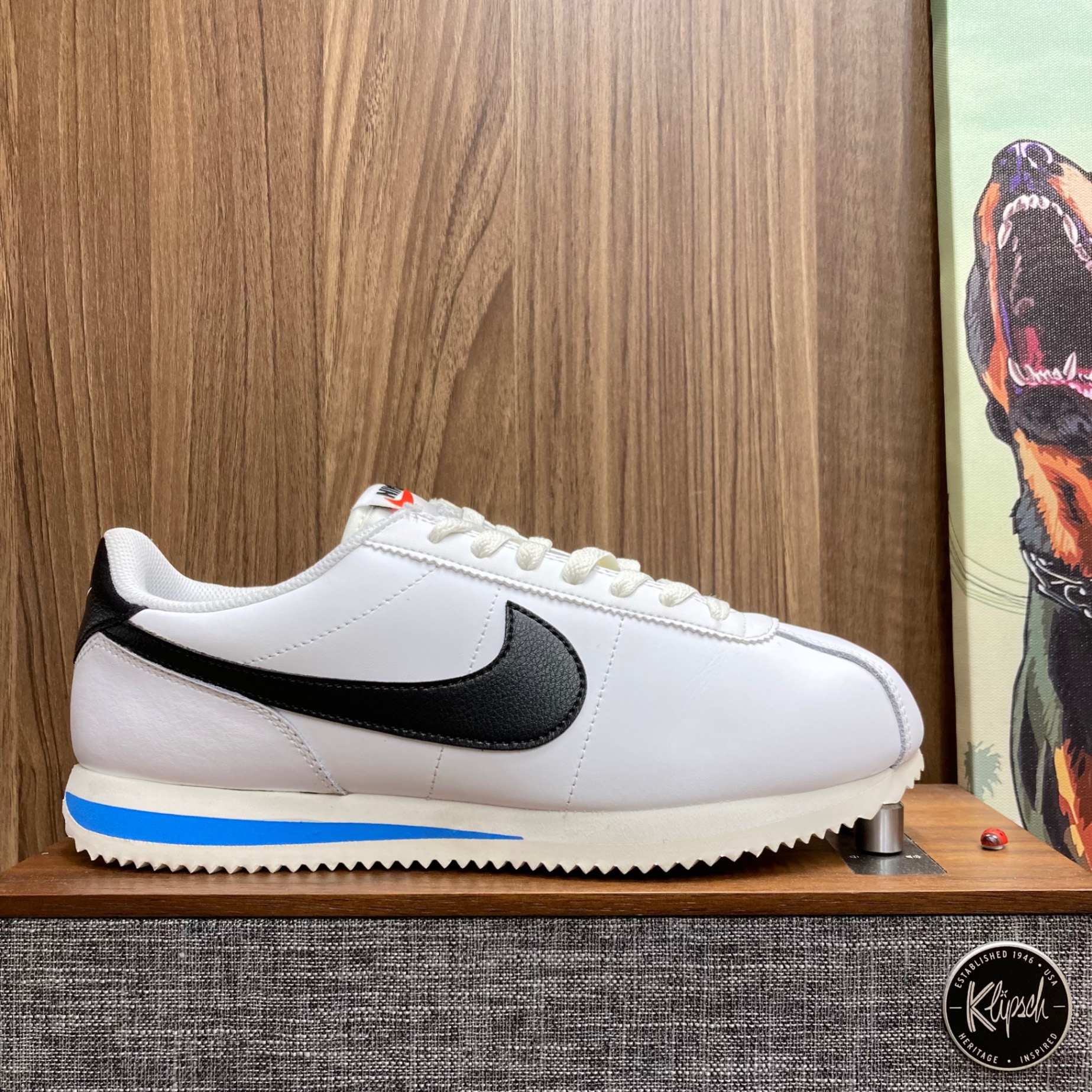 Nike Cortez White Black size 42 (Full Box)