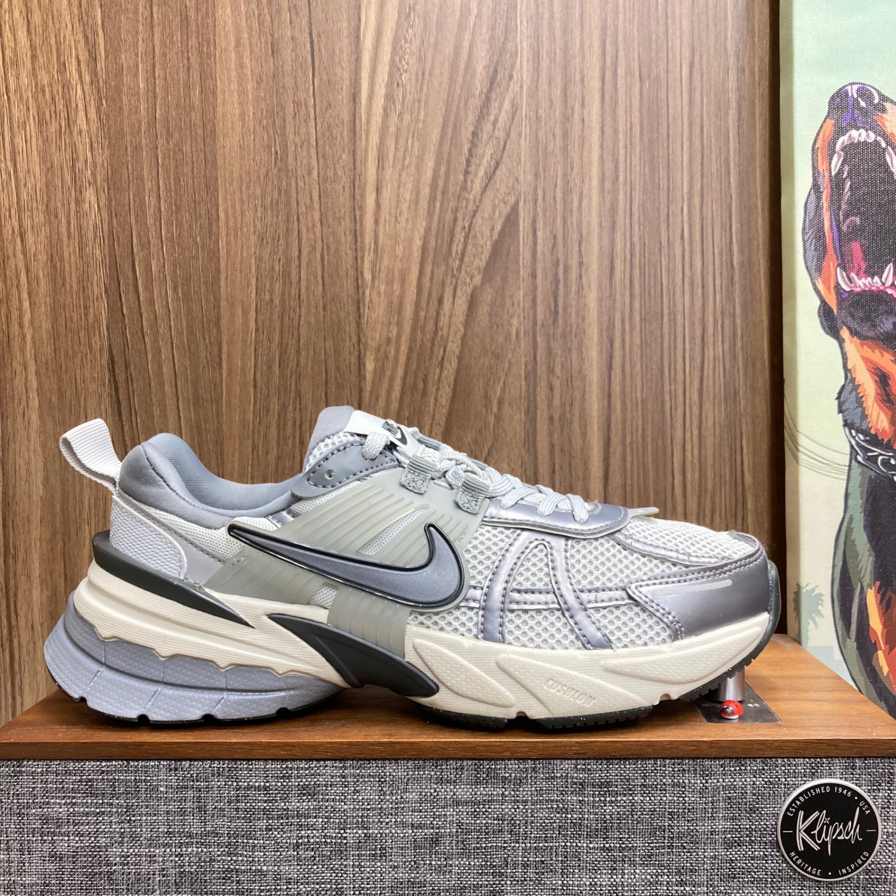 Nike V2K Run Wolf Grey size 39