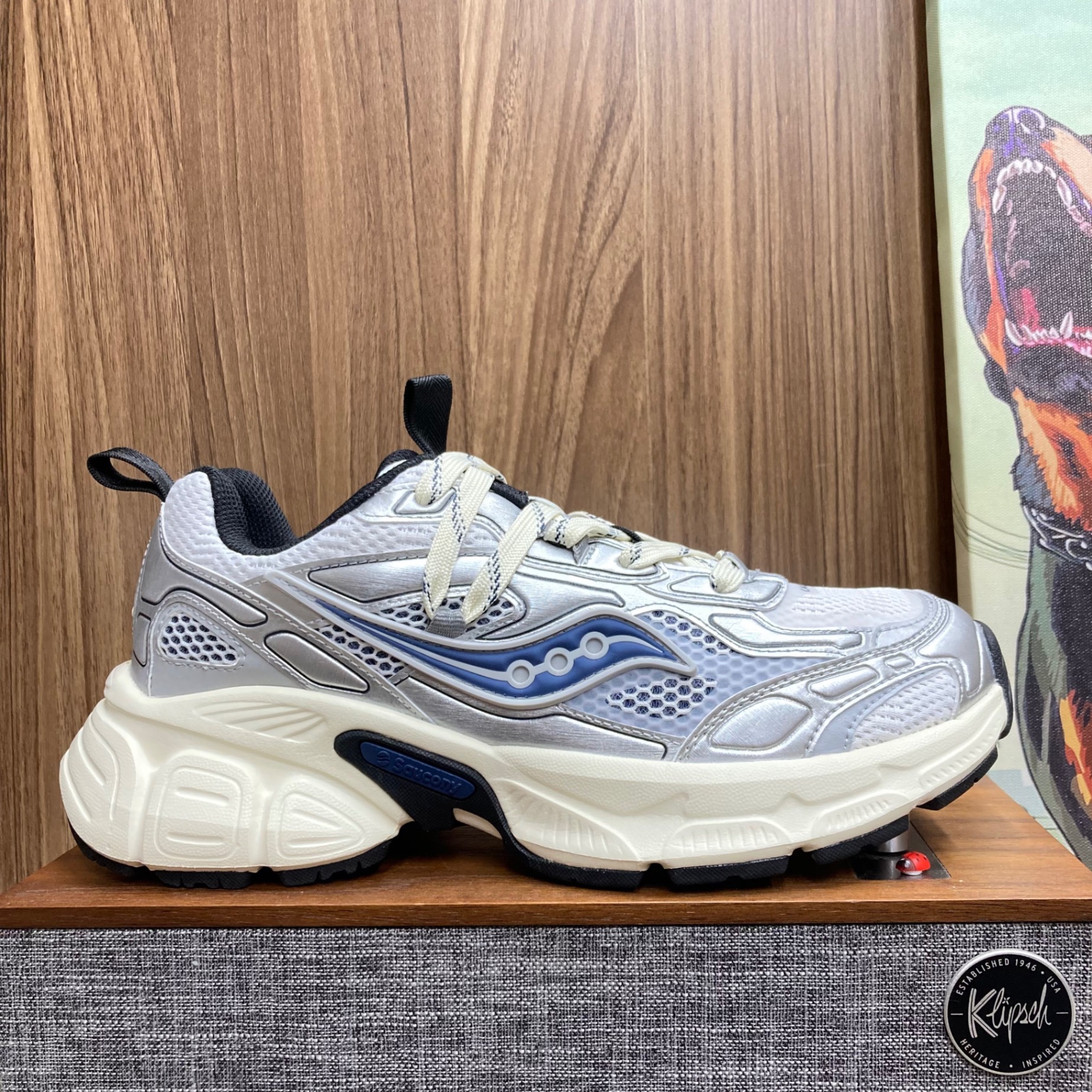 Saucony 2K Cavalry Sliver Blue size 42.5 (Fullbox)