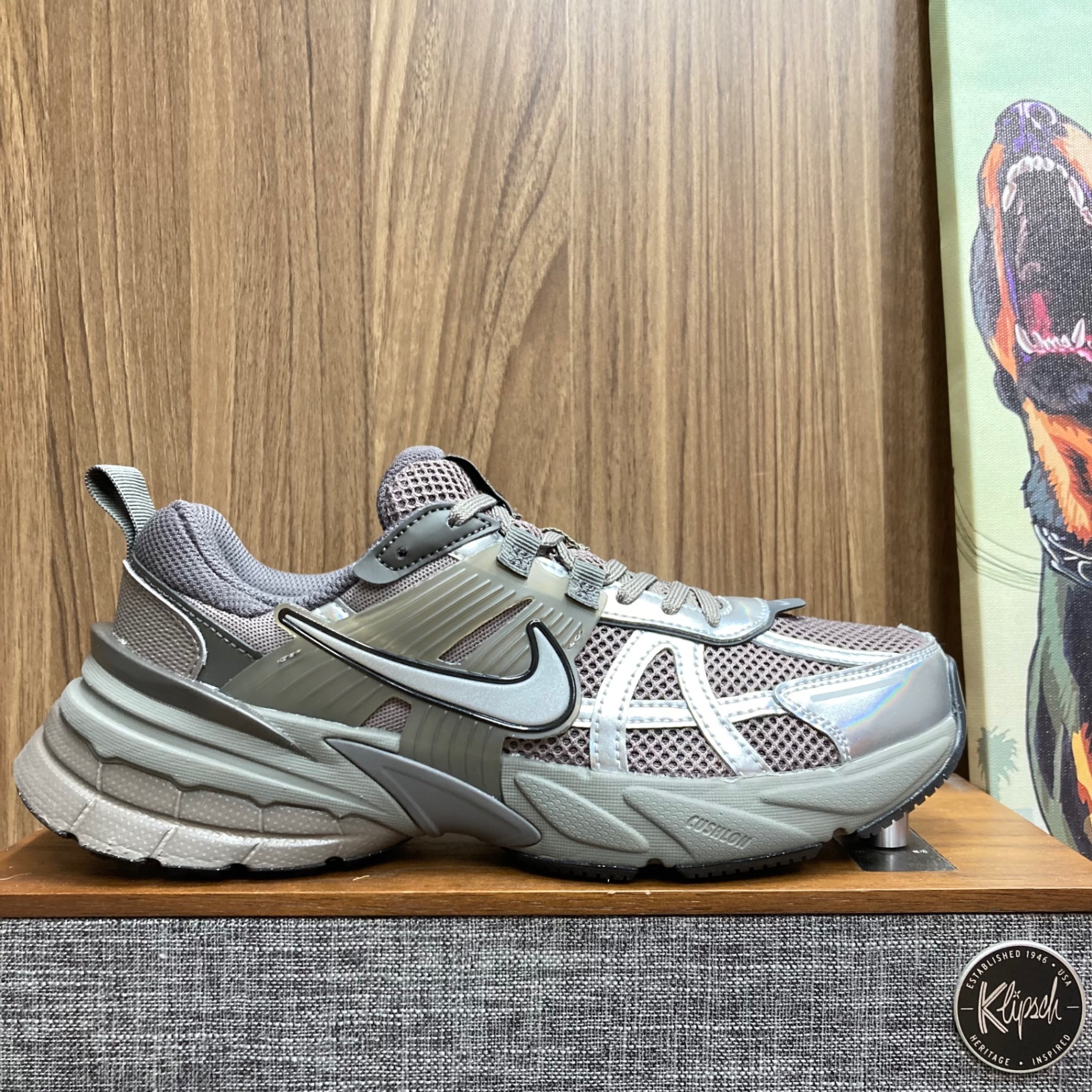 Nike V2K Run Cave Stone size 40