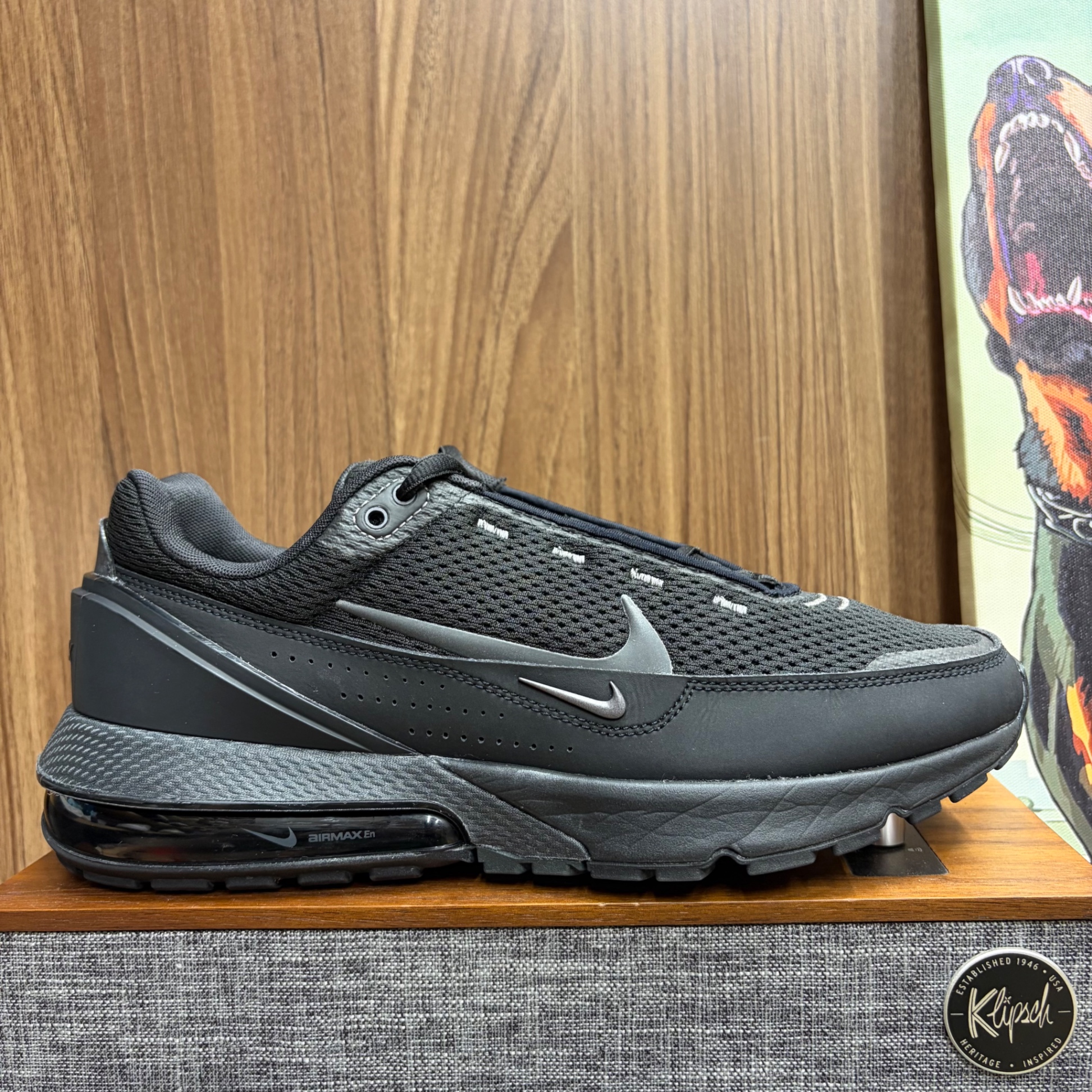 Nike Air Max Pulse Black size 44 (Fullbox)