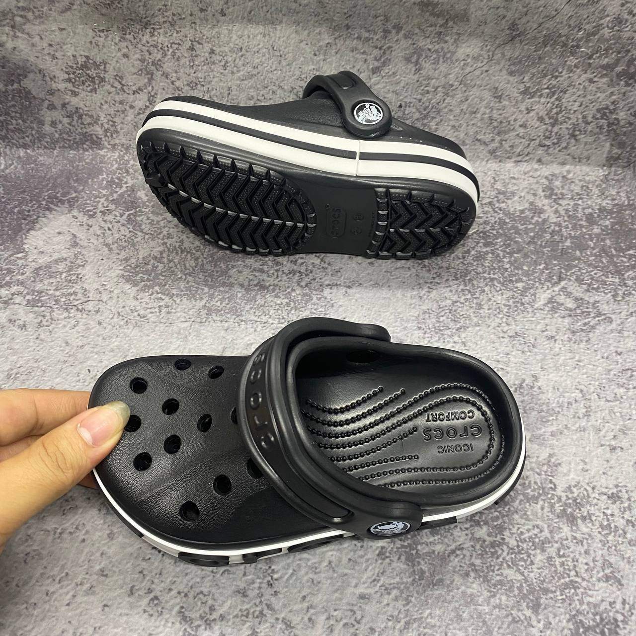 Sục Crocs BT hình