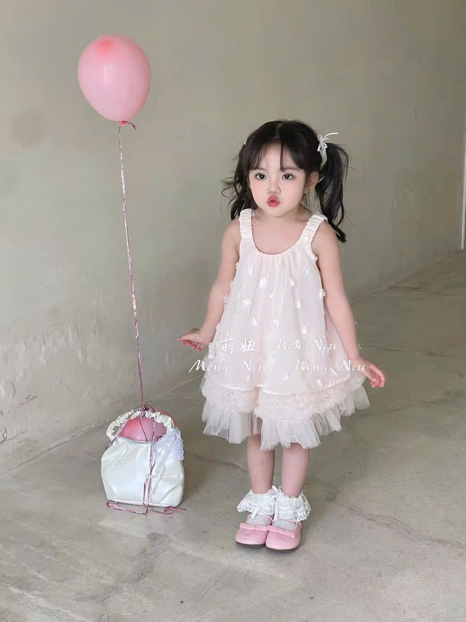 26015 váy hồng hoa