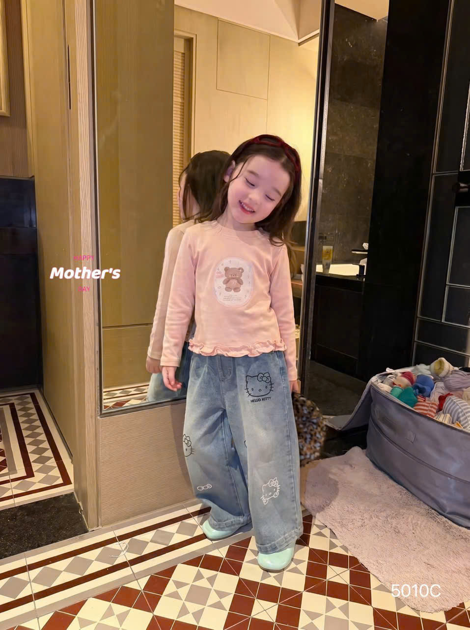 5010 áo hồng gấu