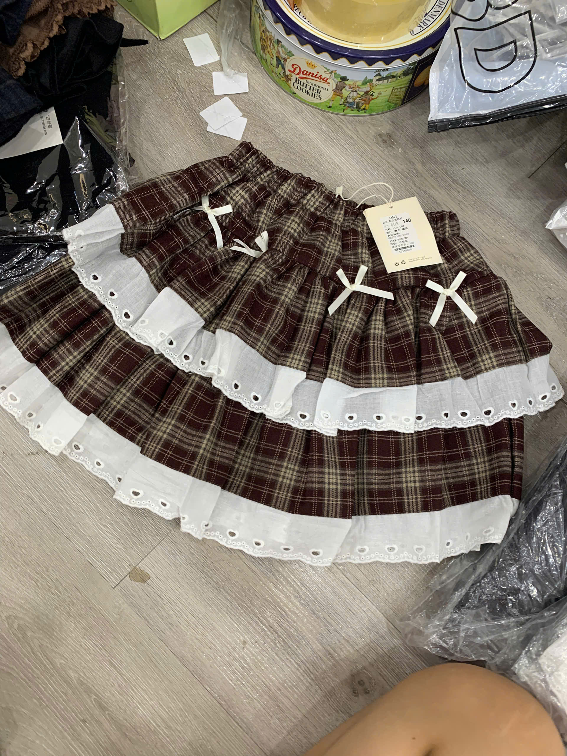 6115 chân váy kẻ ren