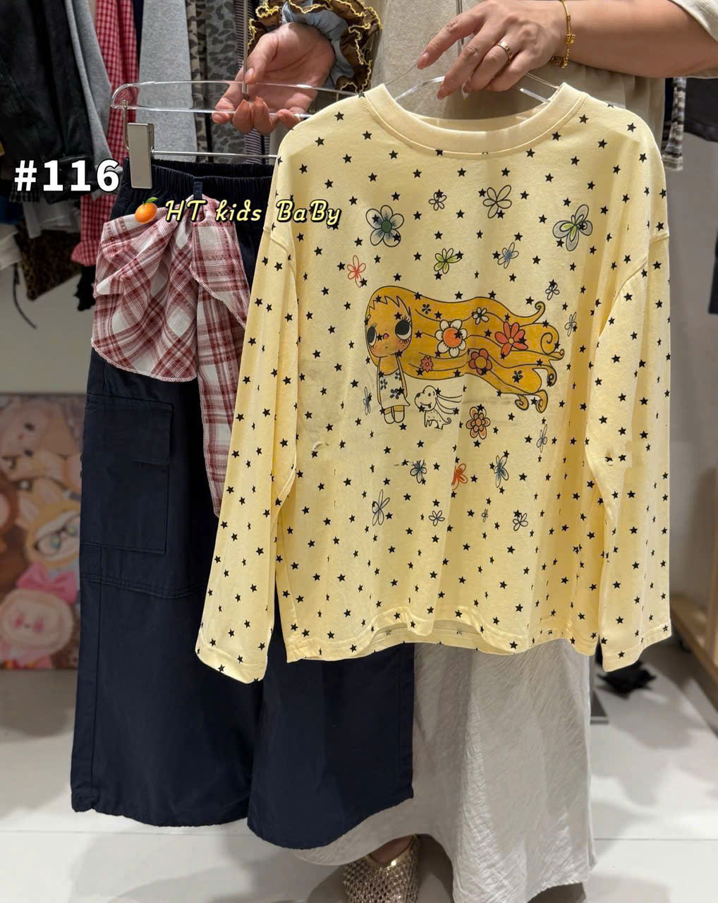 6116 áo thu vàng gái
