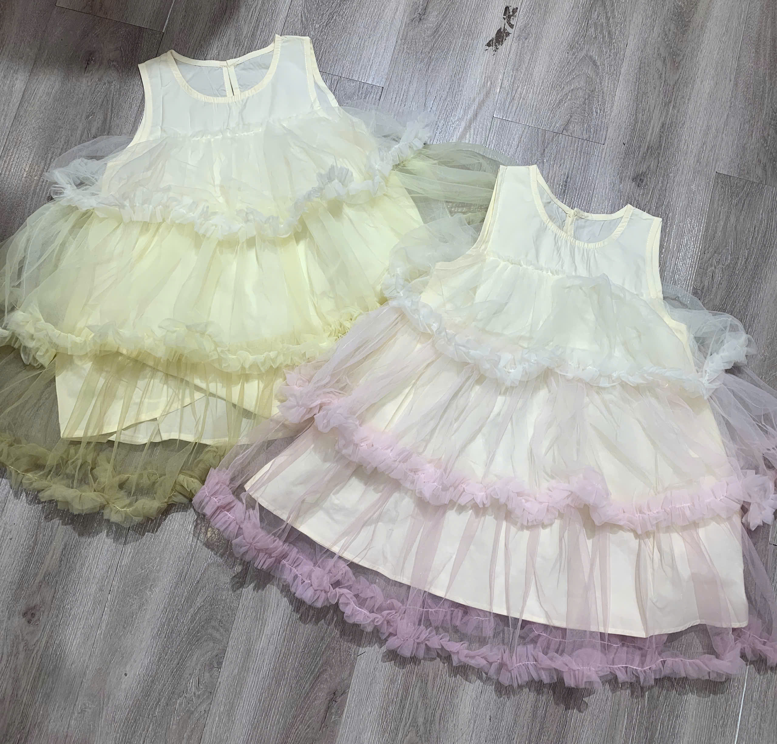 6823 váy tầng bèo màu
