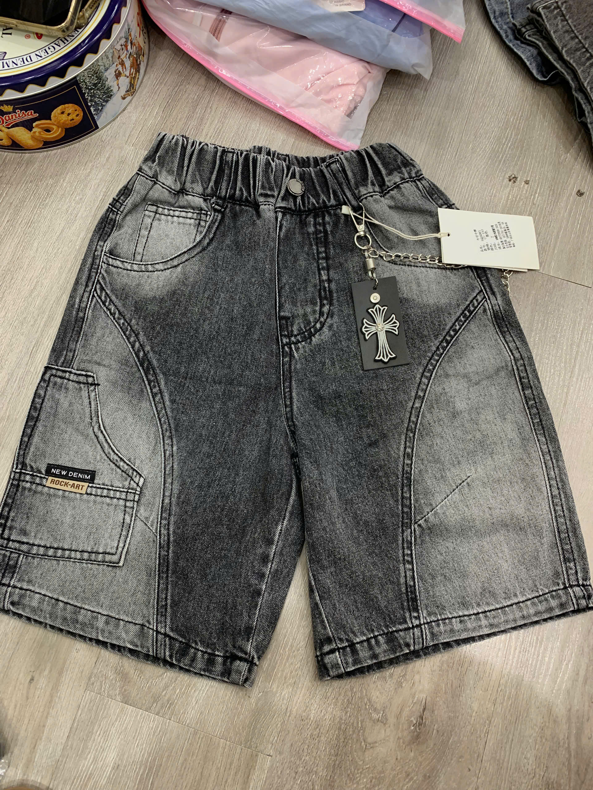 HT5081 quần bò đen túi sườn