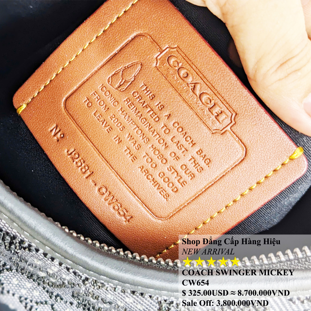 Coach CW654 Hamptons Hobo Limited Canvas Black 21.jpg