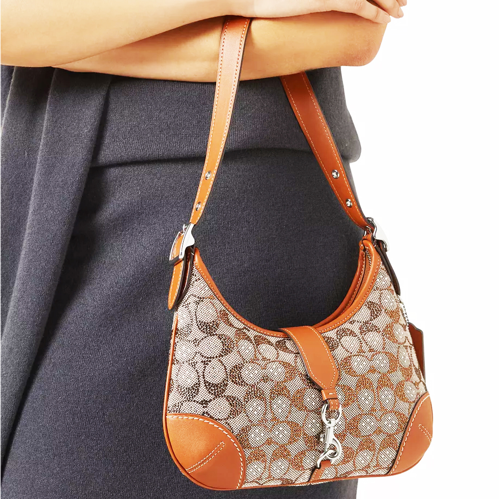 Coach CW654 Hamptons Hobo Limited Canvas Brown 2.jpg