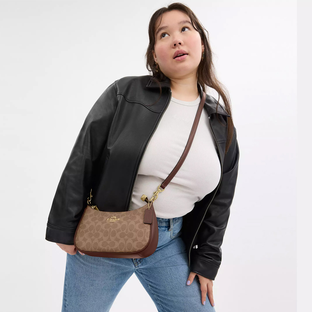 Coach CV933 Teri Shoulder Bag Signature Canvas Tan Brown 1.jpg