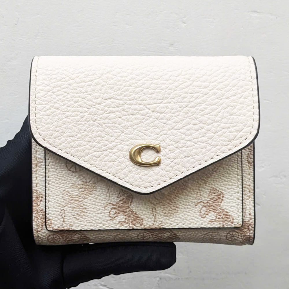 Coach C3161 Wynn Small Wallet With Horse And Carriage Print 30.jpg