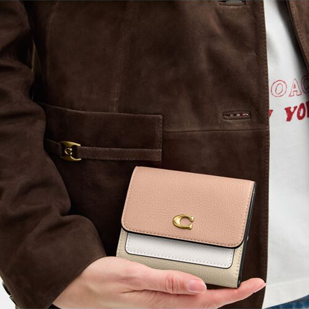 Coach CAO14 B4U3 23.jpg