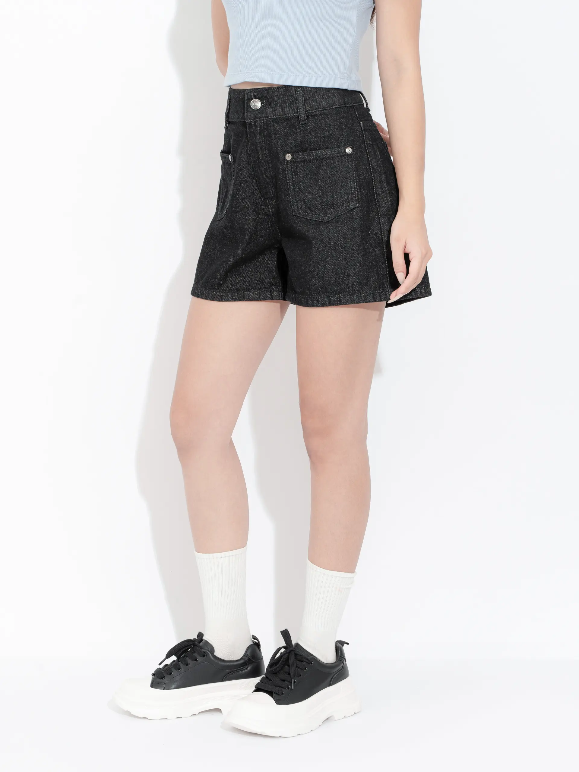 Quần Shorts- Liên Hệ