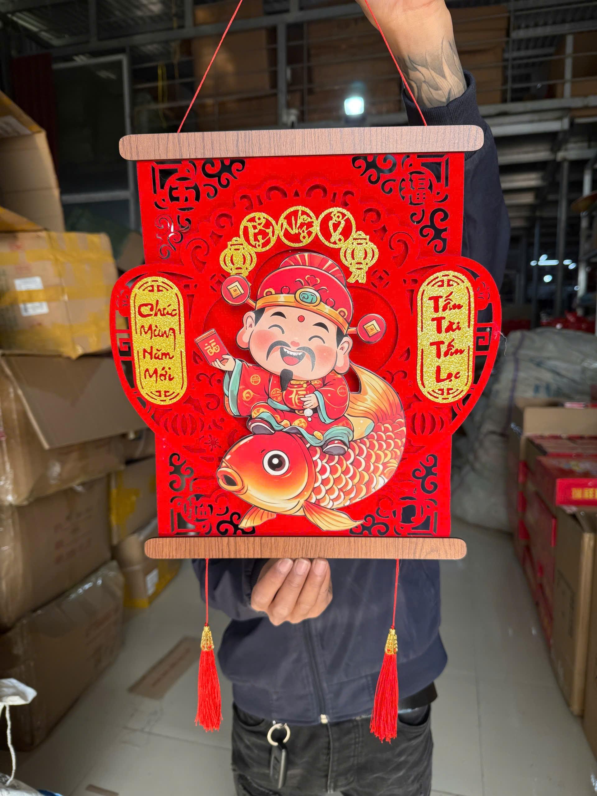 Thần tài lắc đầu NẸP GỖ ( cưỡi cá chép )