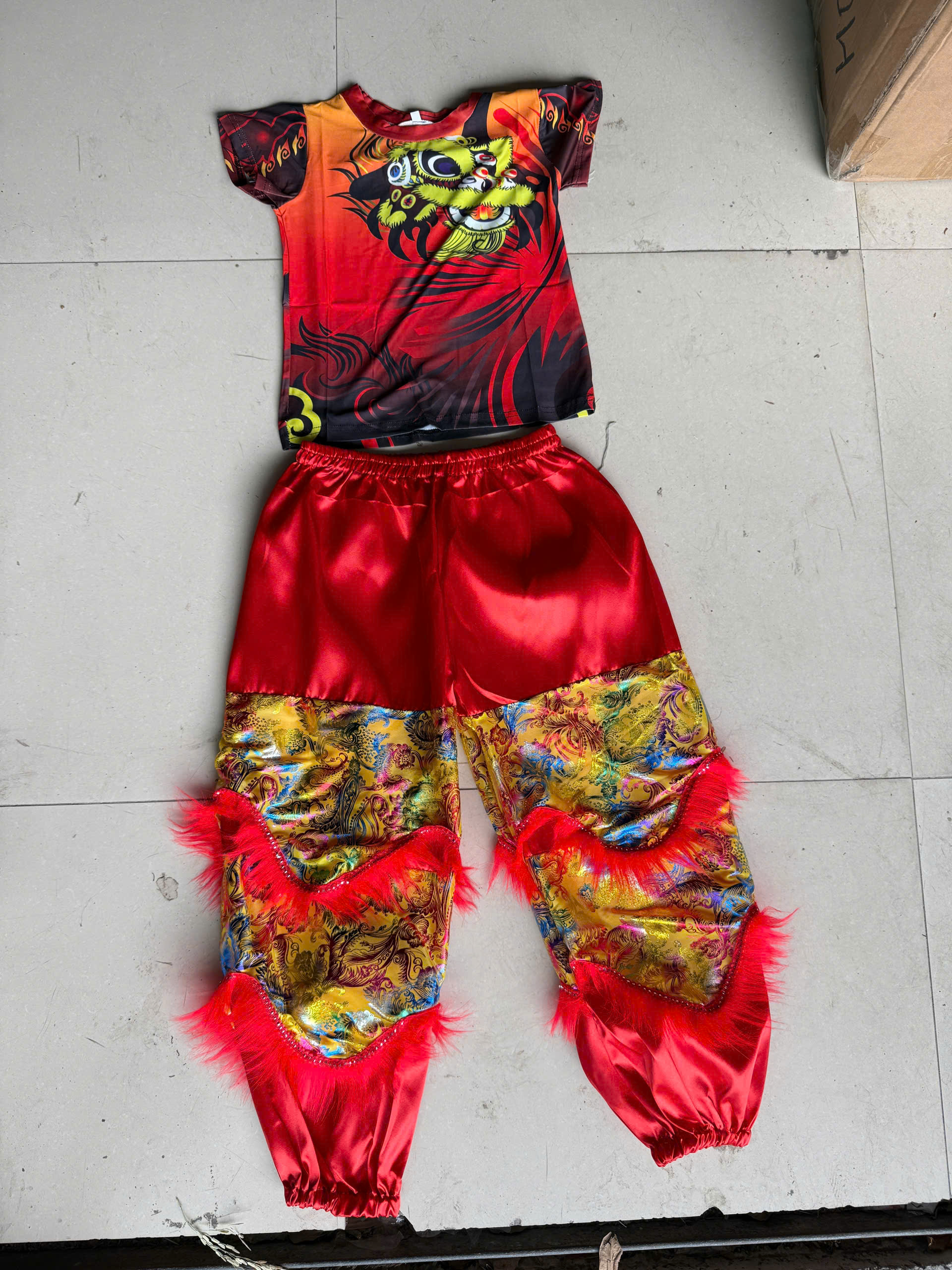 Quần áo múa lân Đỏ