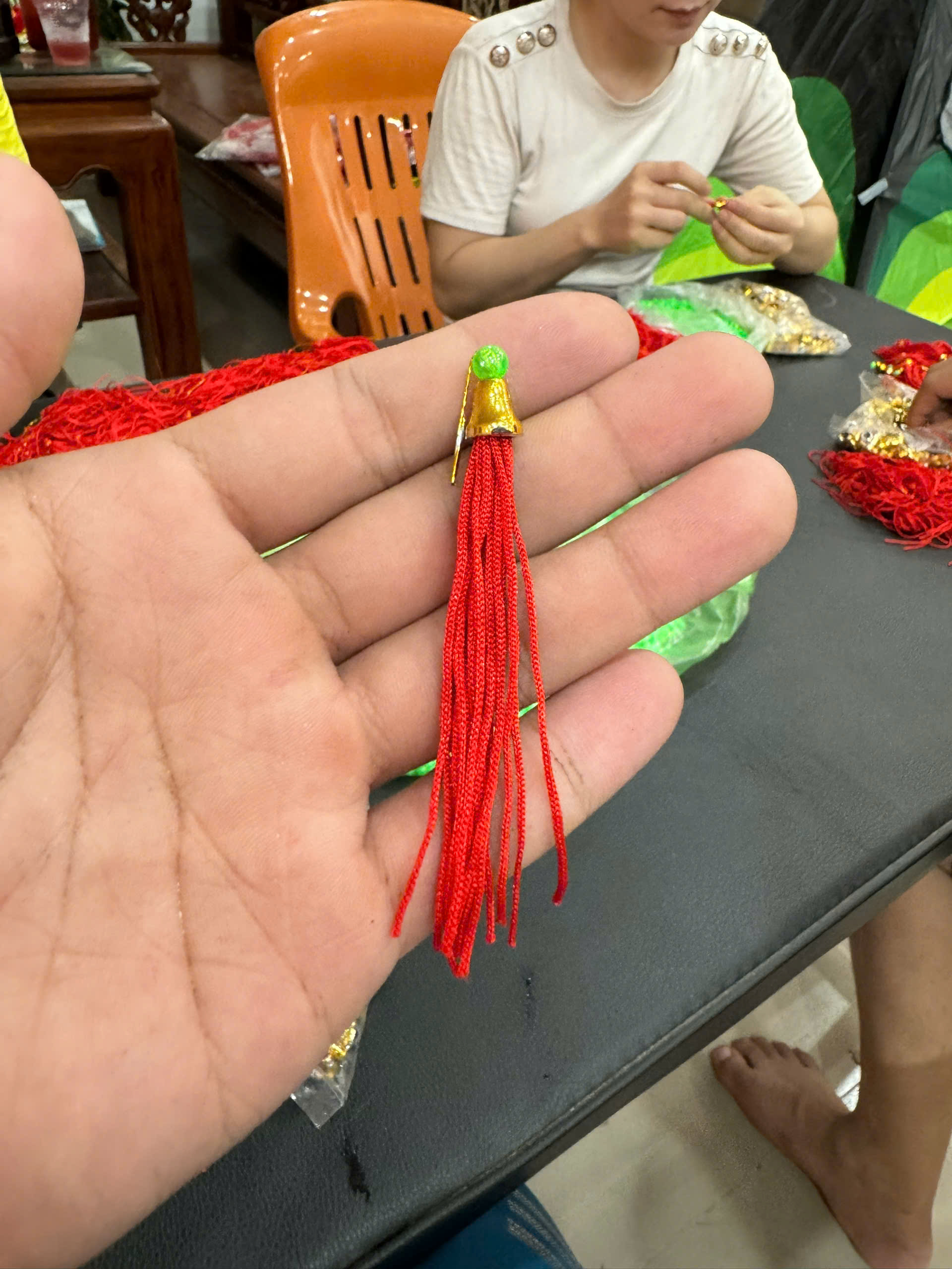 Tua đuôi chuông hạt xanh( gói 100c )