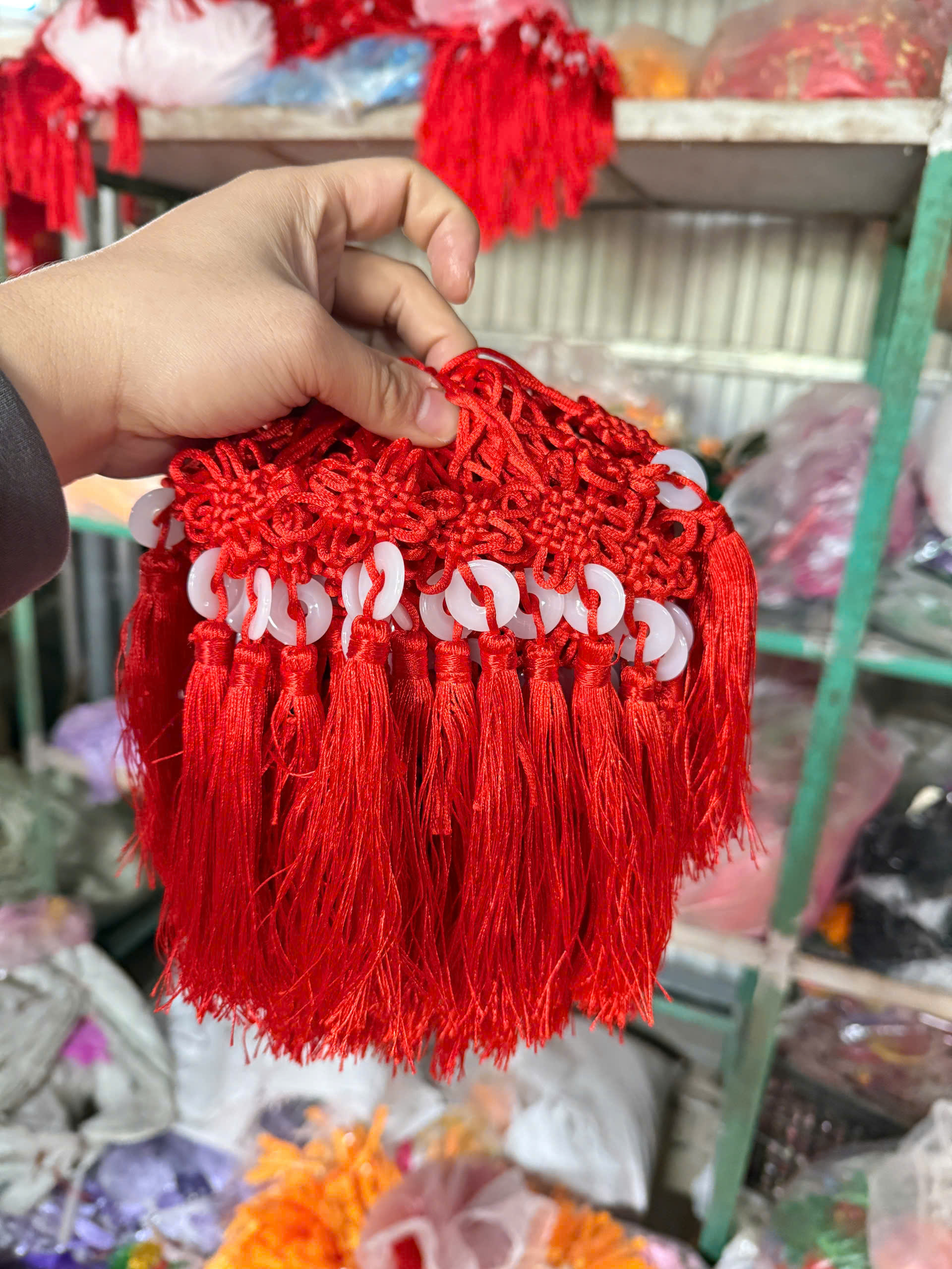 Tua rua dây dù hình Đồng Tâm có xu